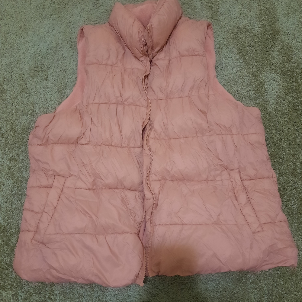 Old Navy Coral Fleece Vest